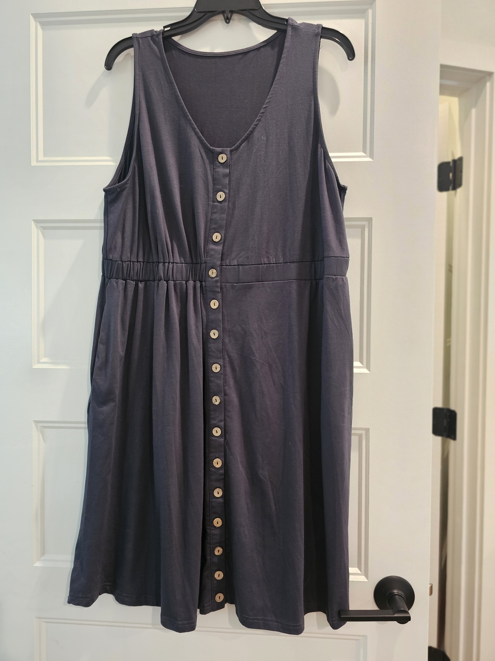 Women's Button-Front Maxi Dress in Purple Like New